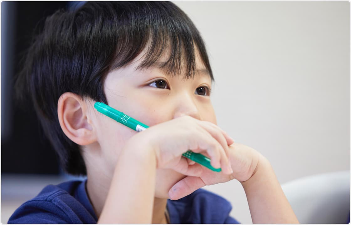 授業で考える子どもの様子